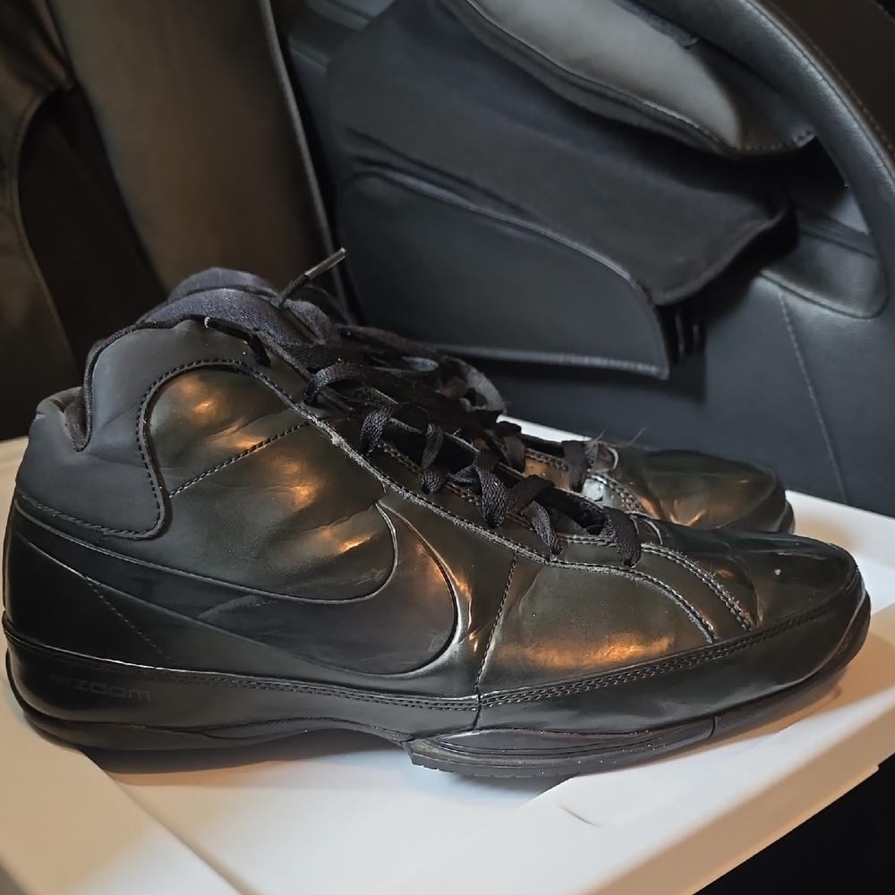 Nike ZOOM Men's Black Athletic Shoes